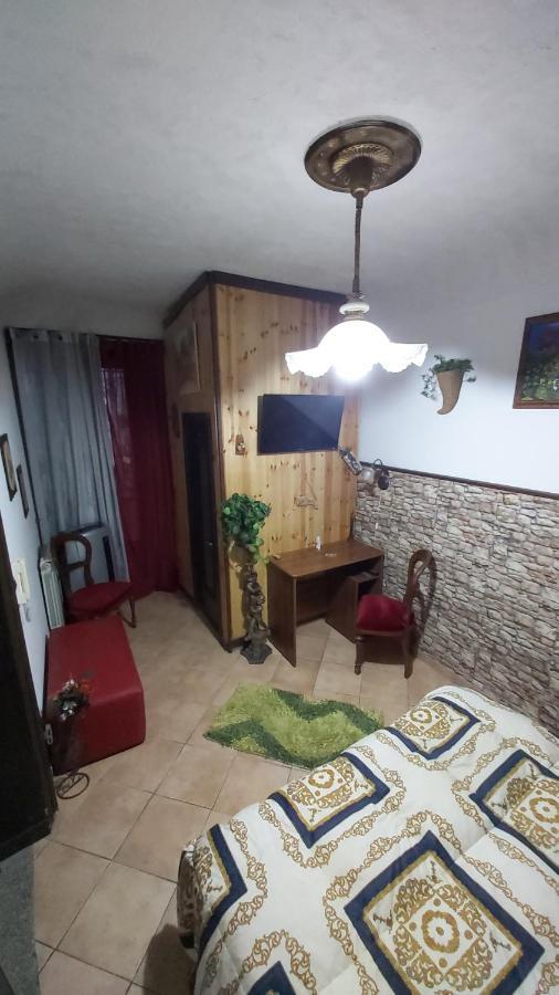 Отель Casa Rosy Кальтаниссетта Экстерьер фото